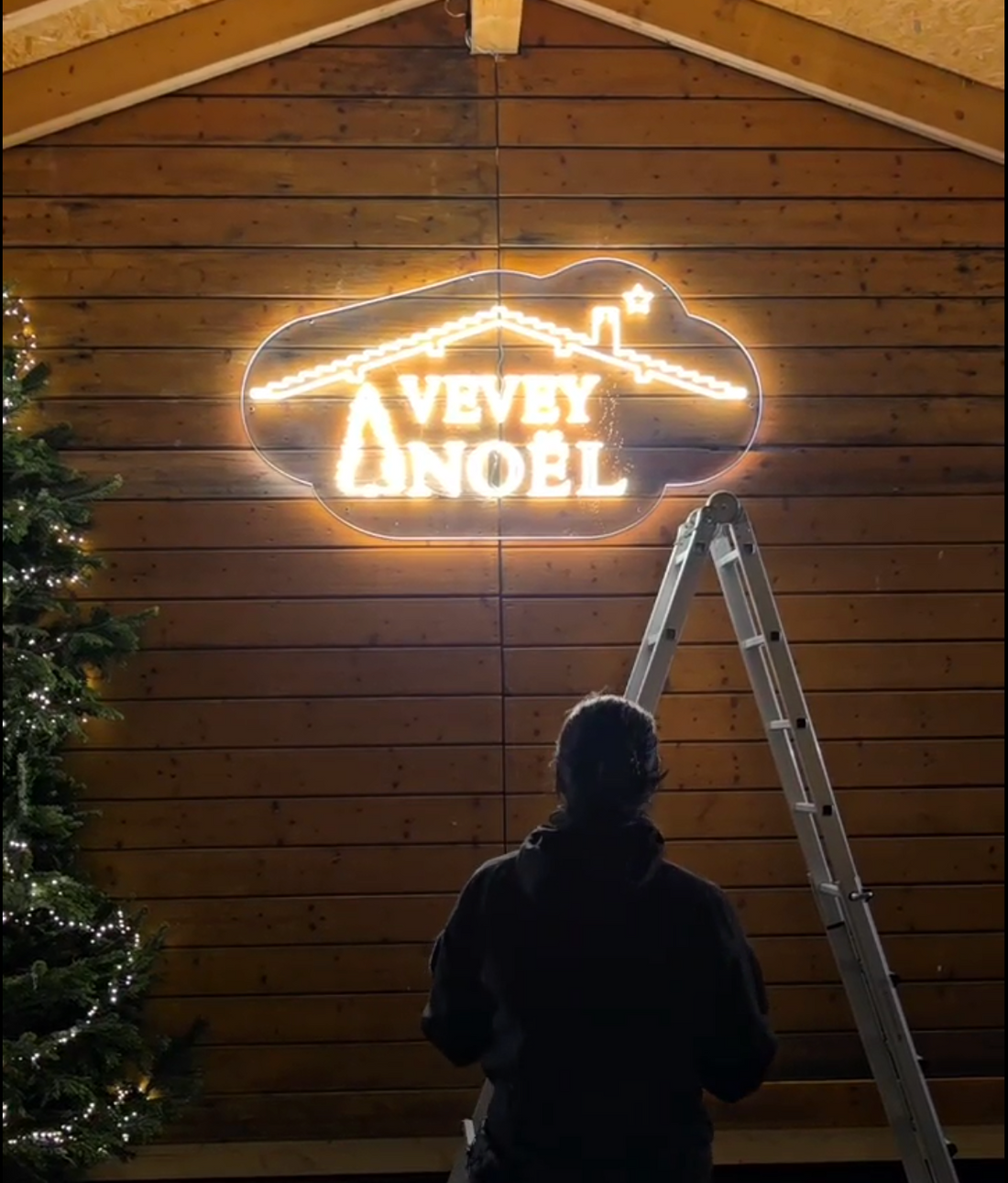 Néons décoratifs et signalétique lumineuse | Vevey / Riviera Noël 2024–2025